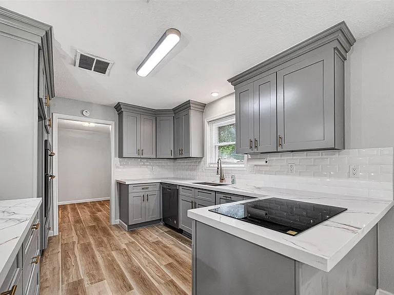 25503 Foxbriar Ln — Photo 6