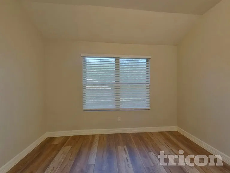 11430 Ryan Ct — Photo 17