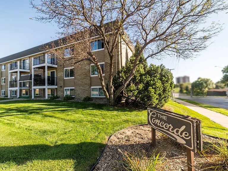 **Limited Time Special! Up to 2 Months Free Rent — Photo 18