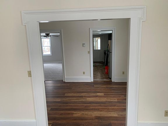 4th image of 27-29 S Melcher St #1