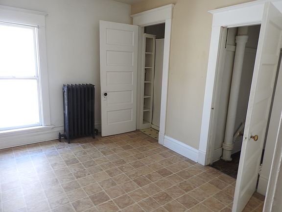 5th image of 306 Gold Ave NW APT 3
