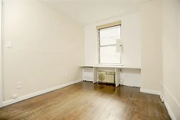 Rented by Douglas Elliman | media 29