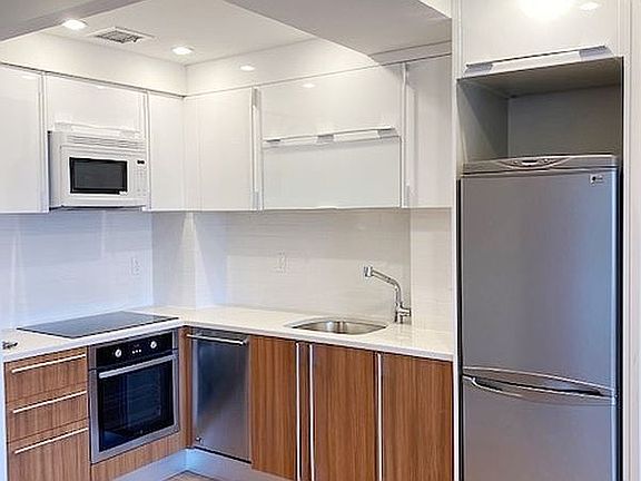 2nd image of 31-35 31st St #507