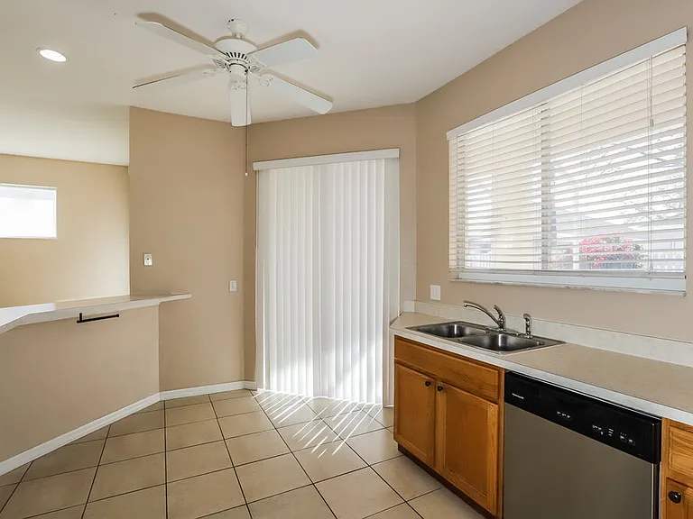 1253 Millbrook Cir — Photo 8