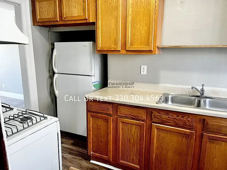 916-918 Peckham St #916 — Photo 12