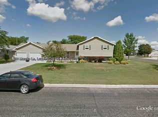 690 Marcks Ln, Luxemburg, WI 54217