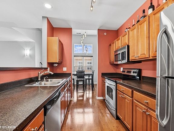 5th image of 524 Pineridge Dr N #14