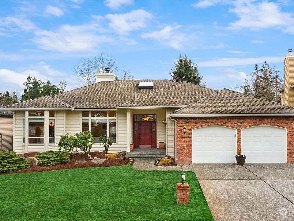 3942 240th Pl SE