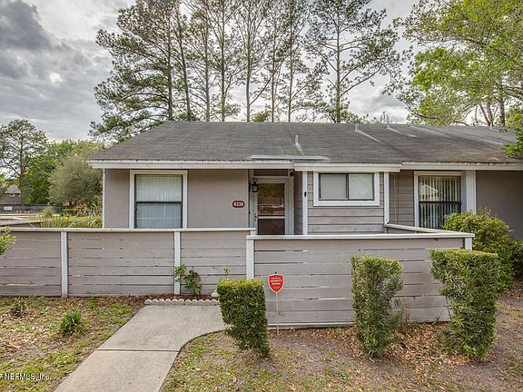 3rd image of 8336 Westover Ct