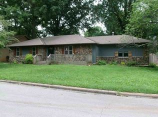 1833 S Westwood Ave, Springfield, MO 65807