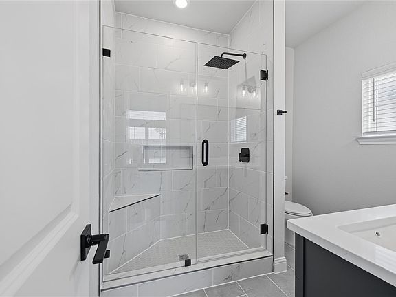 4th image of 11426 Durant Dr