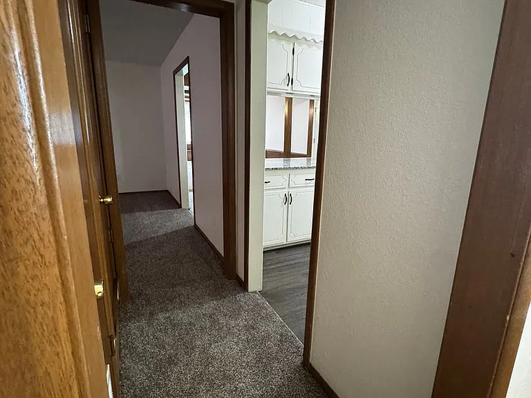 3225 N Peebly Dr — Photo 4