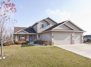 3248 Kahlen Ave NE, Saint Michael, MN 55376