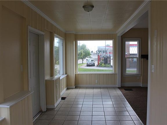 5th image of 118 Woodridge Dr