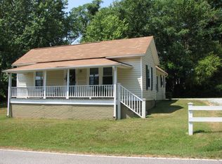 710 S Shamrock Ave, Landrum, SC 29356