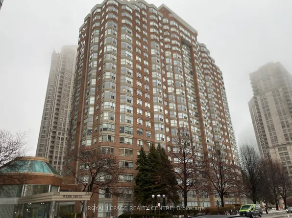 325 Webb Dr #1604, Mississauga, ON L5B 3Z9