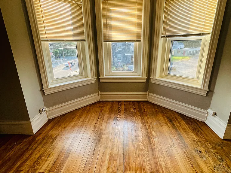 110 E Main St #2A — Photo 2