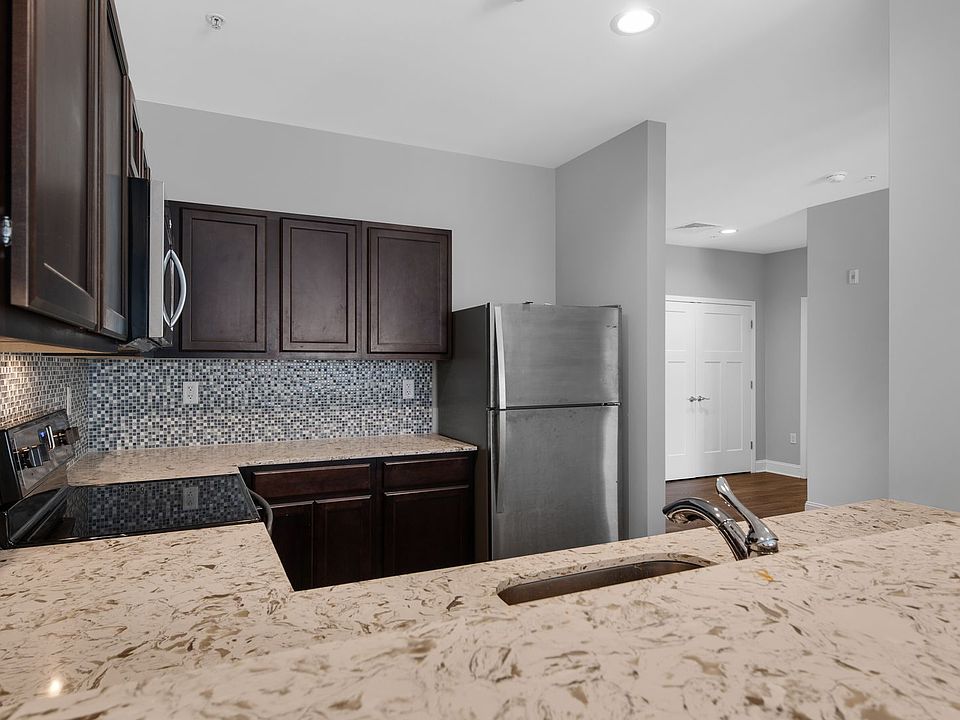 1st image of 85 Dana Ave #201