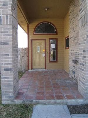 3rd image of 6906 QUAIL LAKE DR