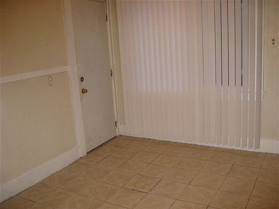 Kitchen & door