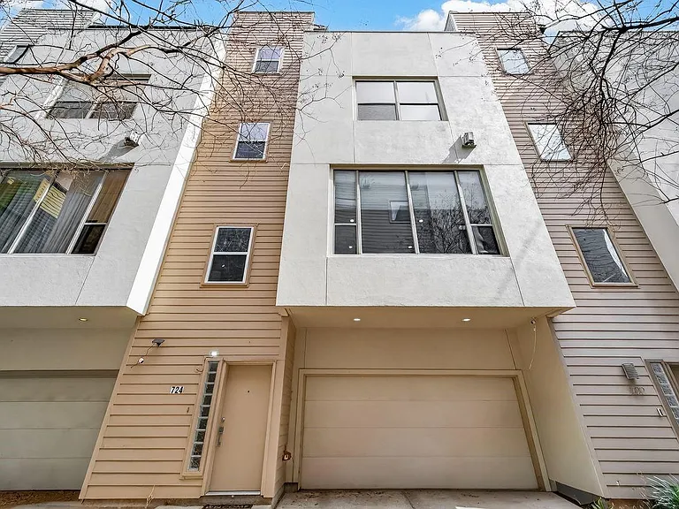 724 Ruthven St — Photo 2