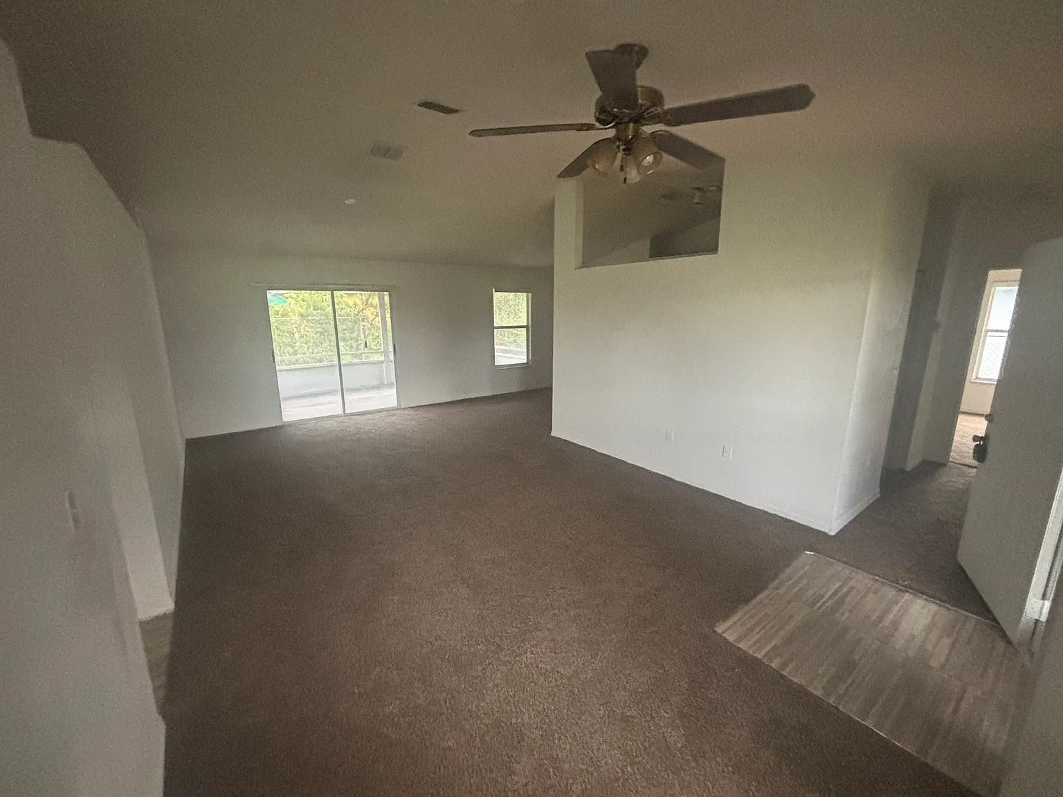 3 bed, 1295 sqft, $1,750 — Photo 4