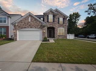 14285 Grandview Dr, Sterling Heights, MI 48313