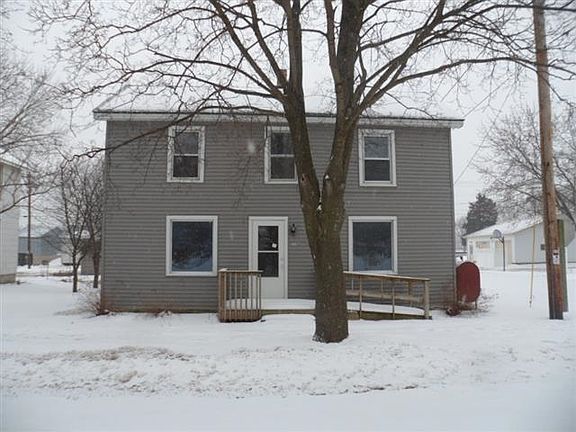 3rd image of 422 Amelia St