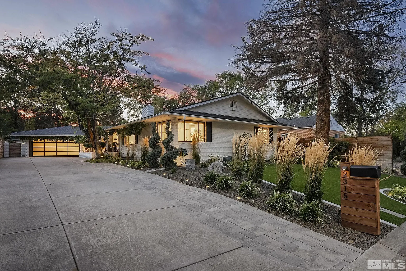 2315 Homestead Pl photo 1