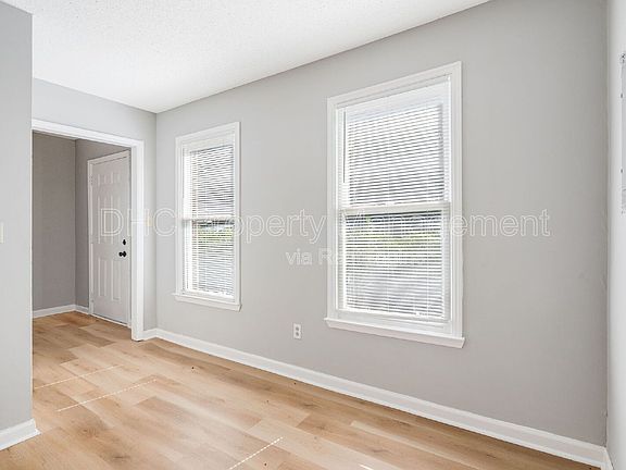 2nd image of 8079 Creekstone Way