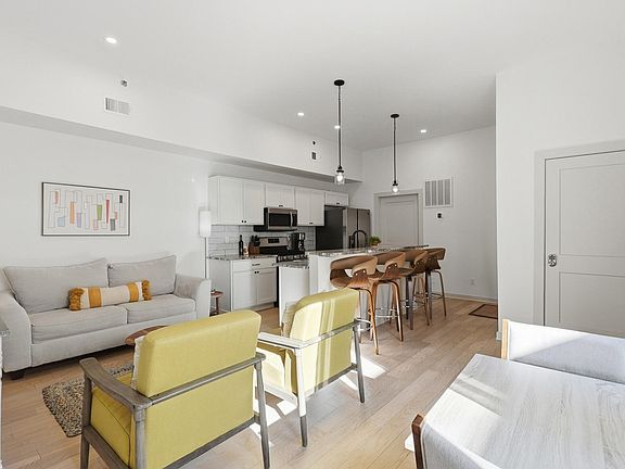 5th image of 1619 E 12th St #109