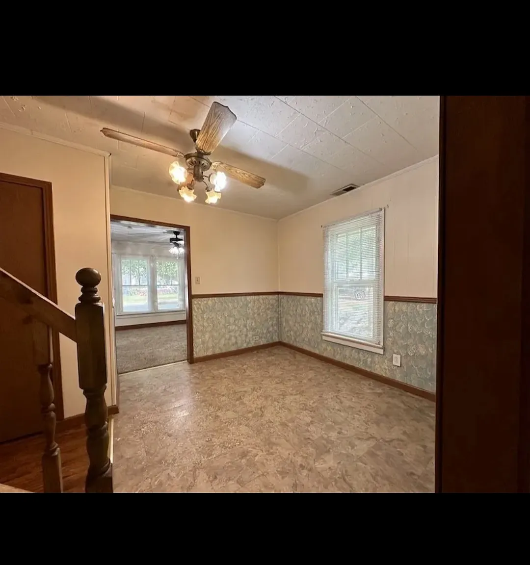 3 bed, 1086 sqft, $1,350 — Photo 3