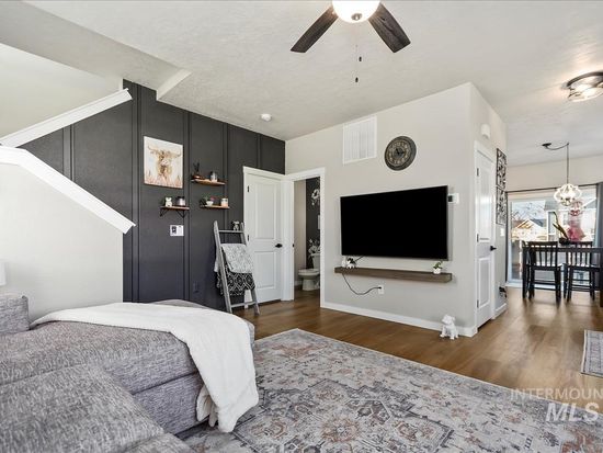 5938 S Jessenia Ln, Boise, ID 83709