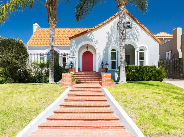 4733 Ambrose Ave, Los Angeles, CA 90027