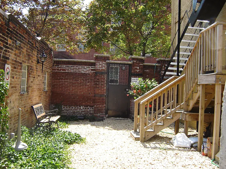 1403 Madison Ave — Photo 11