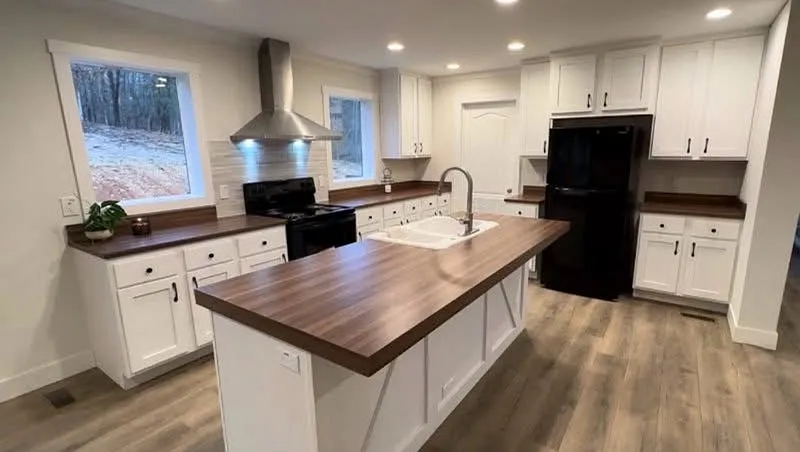 3 bed, 1568 sqft, $2,100 — Photo 2