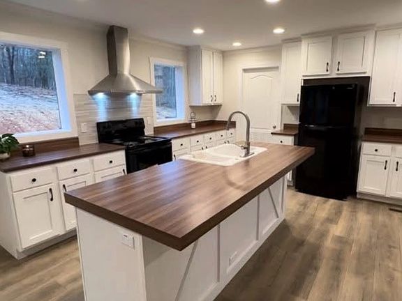 2nd image of 214 Rufus Ln