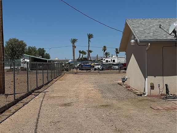 5th image of 12962 S Apache Parkway