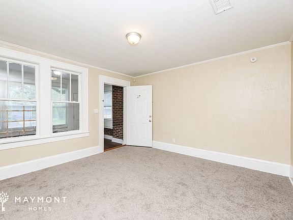 4th image of 3451 Glen St