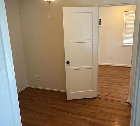 5th image of 4251 Nordica St