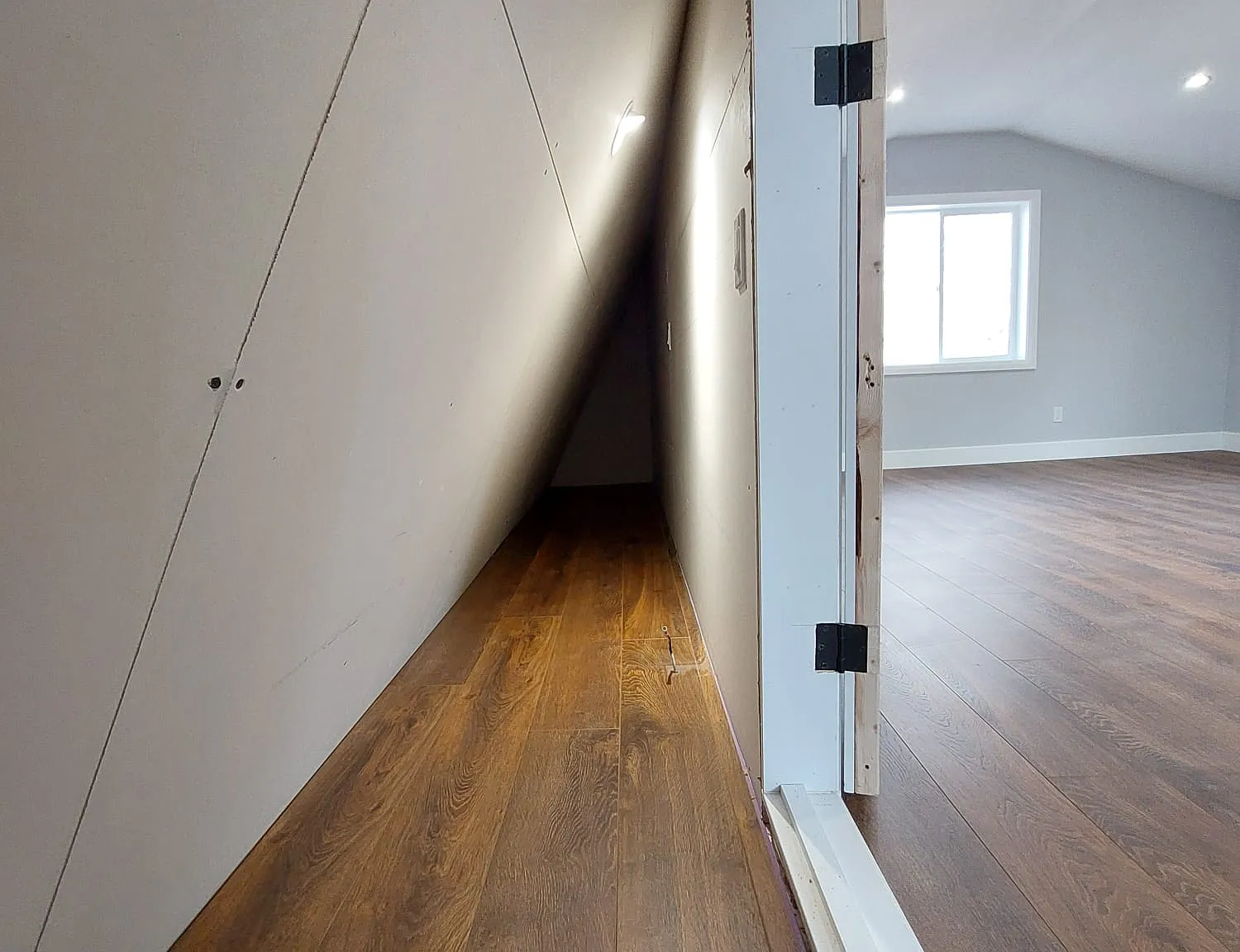2 bed, 1000 sqft, $2,150 — Photo 4