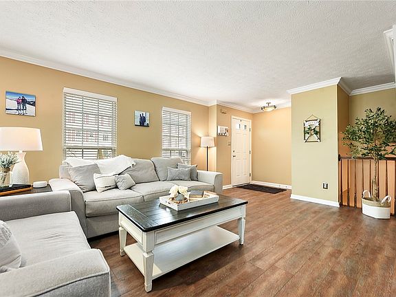 5th image of 6328 Oyster Bay Ct