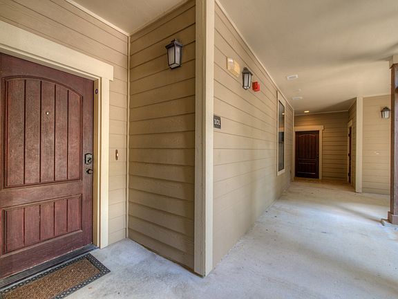 4th image of 17804 Maritime Point Dr Unit 101