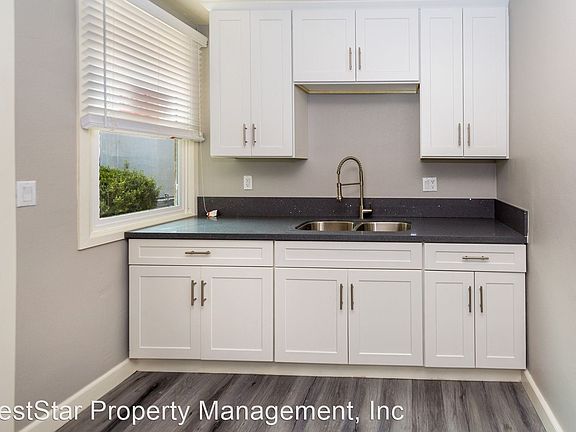 4th image of 1803 S Saint Andrews Pl #2