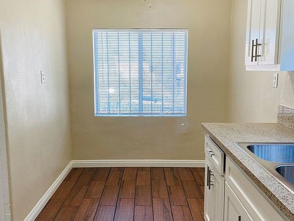 4th image of 648 W 91st St #648
