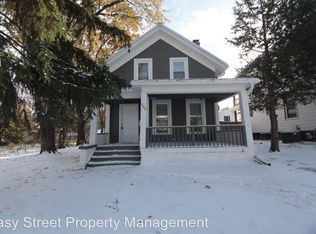 909 E 14th St, Davenport, IA