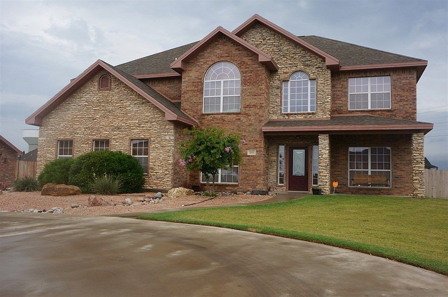 1st image of 605 London Ct