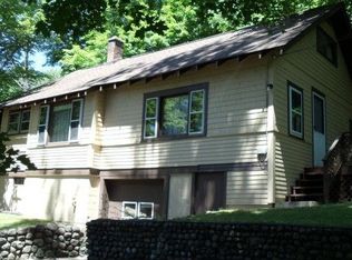 10 Rosemont Ave, Saranac Lake, NY 12983