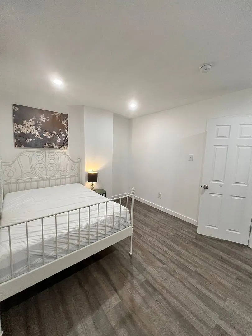 3727 Wallace St — Photo 3