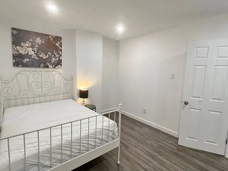 3727 Wallace St — Photo 3